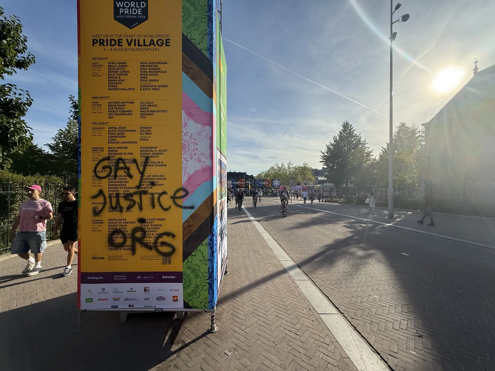GayJustice.org — schets en notities voor zichtbaarheid en vreedzame acties in de publieke ruimte